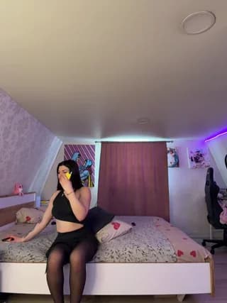-MaybeBaby- - bongacams