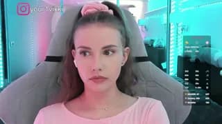 -VikkiL0vesCheese- - bongacams