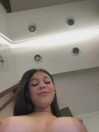 Alyshanon18 - stripchat