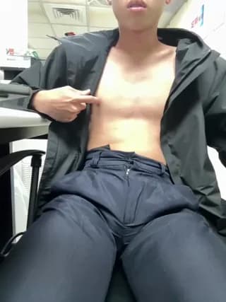 Benson18y - stripchat