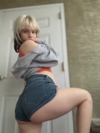 Cutiepiespanks - stripchat