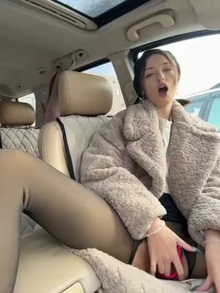 DollyTall - stripchat