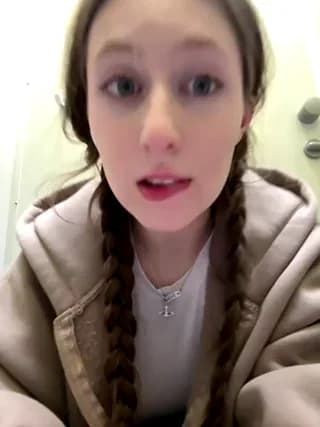 FroggyAnna - stripchat