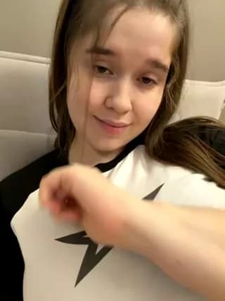 HornyGirlH - stripchat