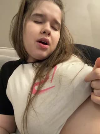 HornyGirlH - stripchat