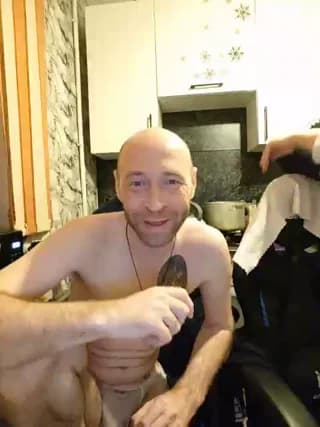 Innokentiy449 - bongacams