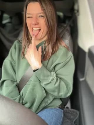 LadyLena1 - stripchat