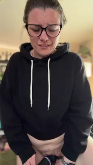 LadyLena1 - stripchat