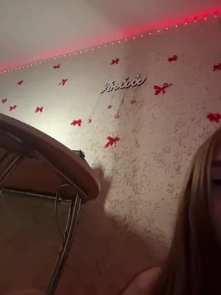 LittleDelora - bongacams