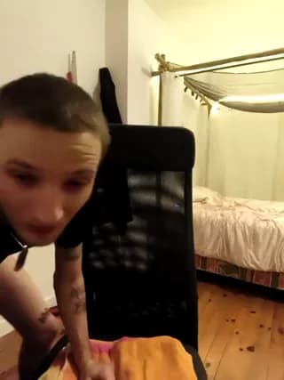 MickNanaa - stripchat