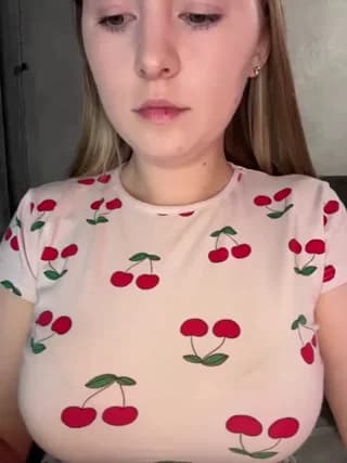 Peach--Alice - bongacams