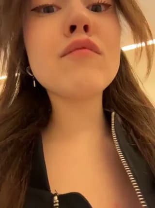 Peachy_Dream - stripchat