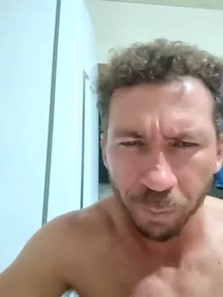 RobertoLuiz84 - stripchat