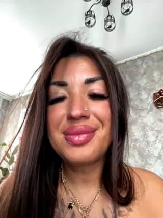 RuslanaXX - stripchat