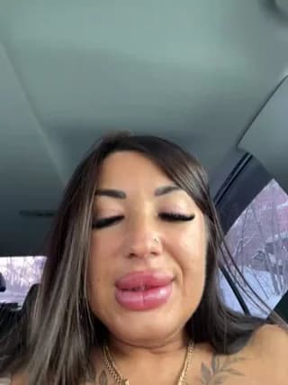 RuslanaXX - stripchat