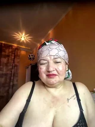 SVETIKBOMBOCHKA - bongacams