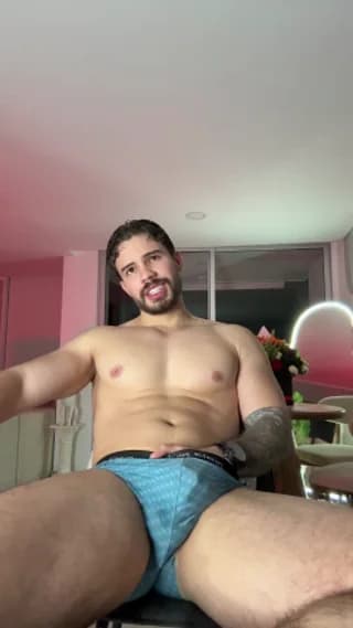 Valenthino_Salvatore - stripchat