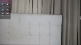 Vikki100500 - bongacams