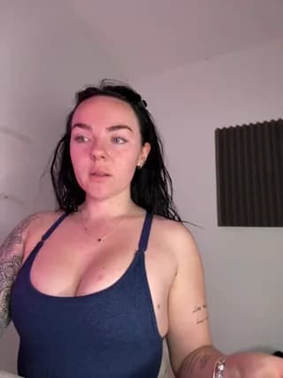 YorkshireGirly - stripchat