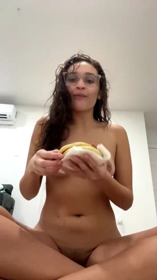 avvaiia - chaturbate