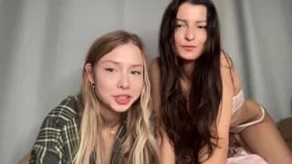 elliemore - chaturbate