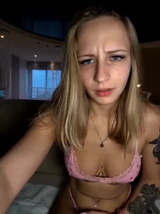 emma4xxx - stripchat