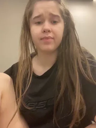 HornyGirlH - stripchat