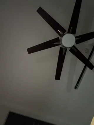 Hornyblond_Bella - stripchat