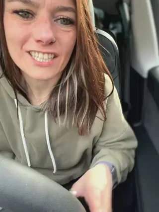 LadyLena1 - stripchat