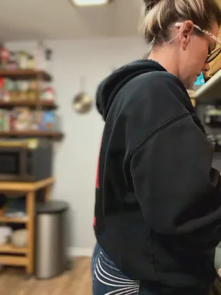 LadyLena1 - stripchat