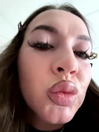 RollDolls - stripchat