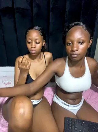 SexyPetitex25 - stripchat