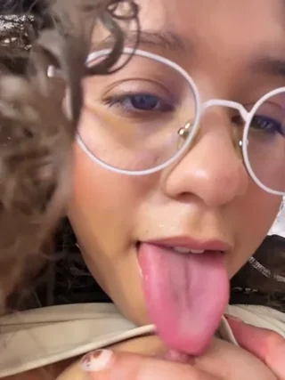 Shara_dreams - stripchat