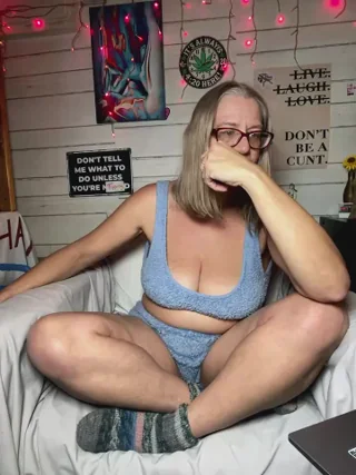 TrenaAnne - stripchat