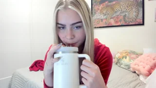 ariah_is_blonde - chaturbate