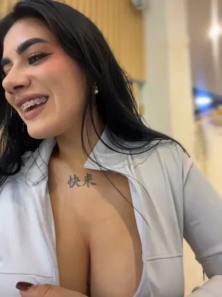 clarachanelricek - stripchat