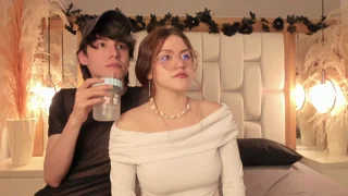 daphne_and_roger - chaturbate