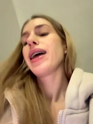 kira_mia - stripchat