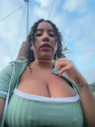 serena_willow - stripchat